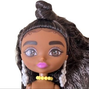 Barbie Extra Minis Doll Necklace Bracelet Plastic Yellow Beads 2021 Jewelry